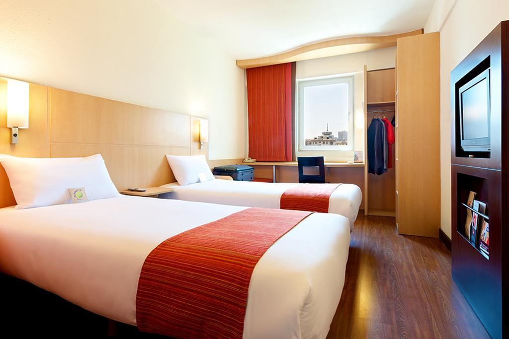 Ibis Chuzhou 1912 Hotel Kültér fotó