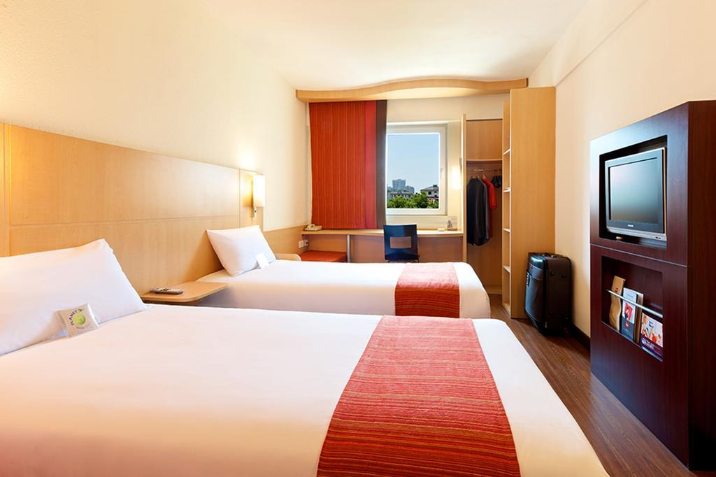 Ibis Chuzhou 1912 Hotel Kültér fotó