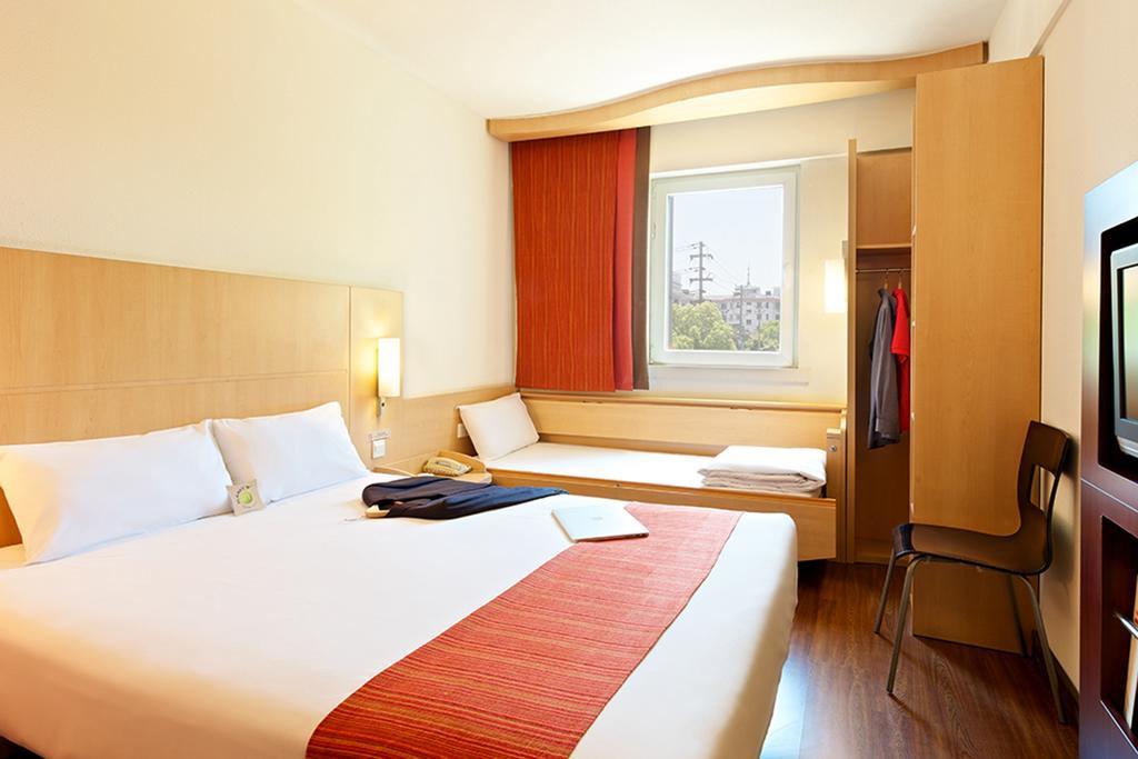 Ibis Chuzhou 1912 Hotel Kültér fotó