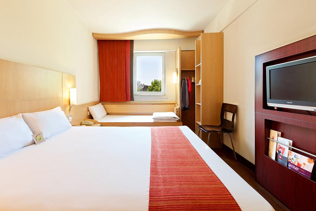 Ibis Chuzhou 1912 Hotel Kültér fotó