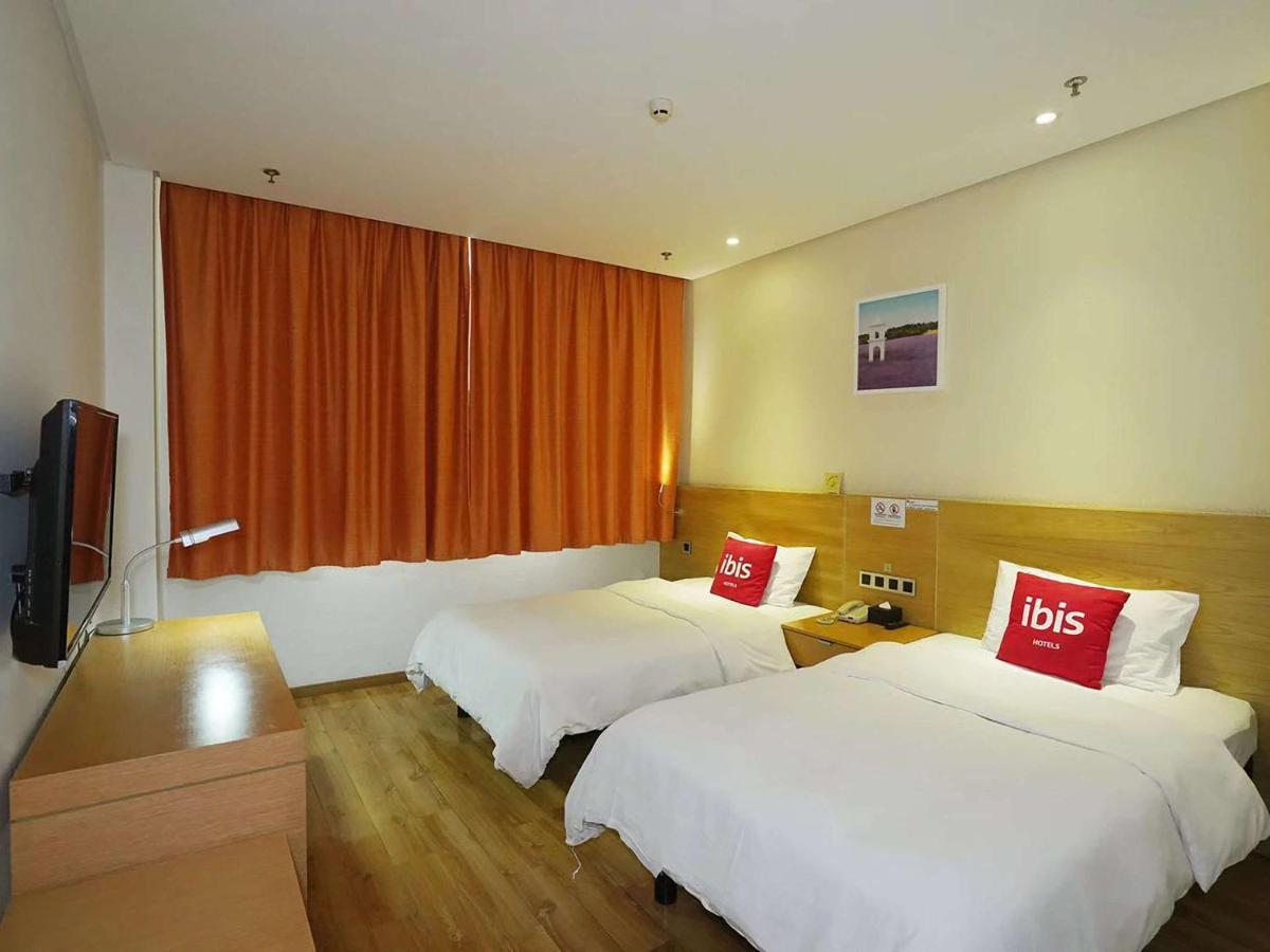 Ibis Chuzhou 1912 Hotel Kültér fotó