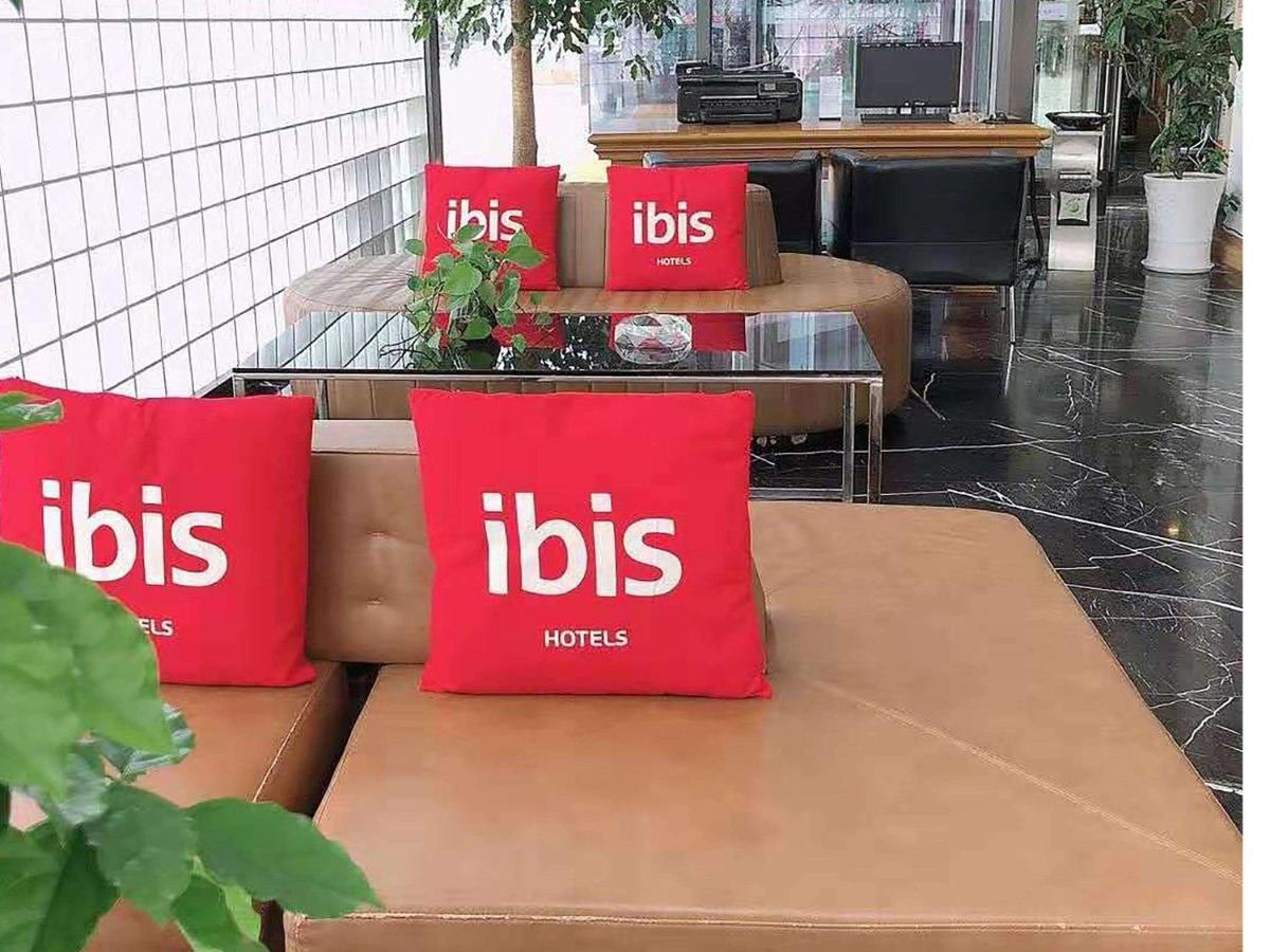 Ibis Chuzhou 1912 Hotel Kültér fotó