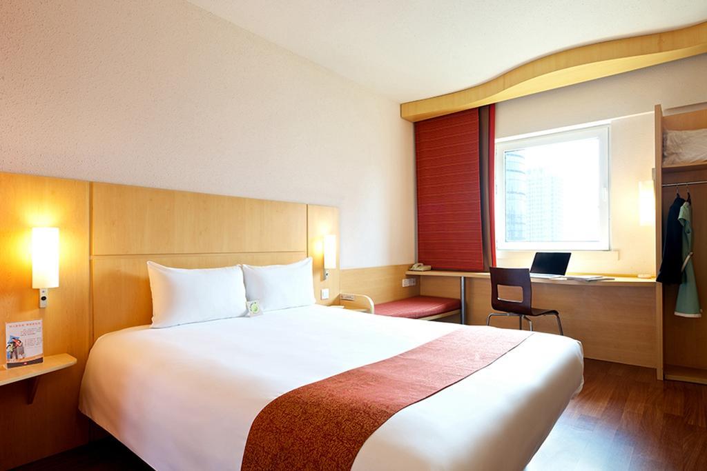 Ibis Chuzhou 1912 Hotel Kültér fotó