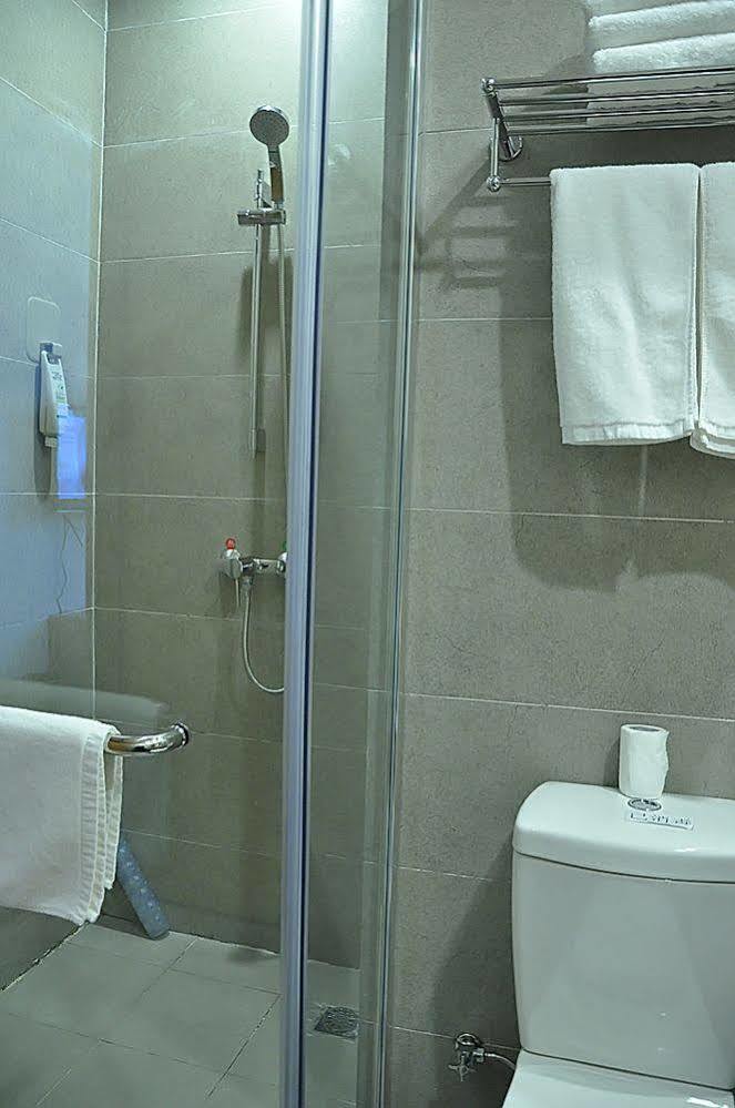 Ibis Chuzhou 1912 Hotel Kültér fotó